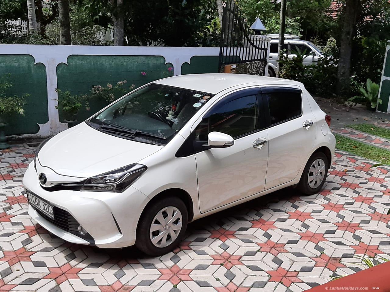 Sri Lanka Car Rentals/Hire Rent a car TOYOTA VITZ