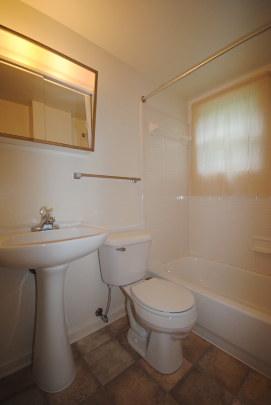 111 B Hendricks Blvd Chattanooga, TN Lansford Realty