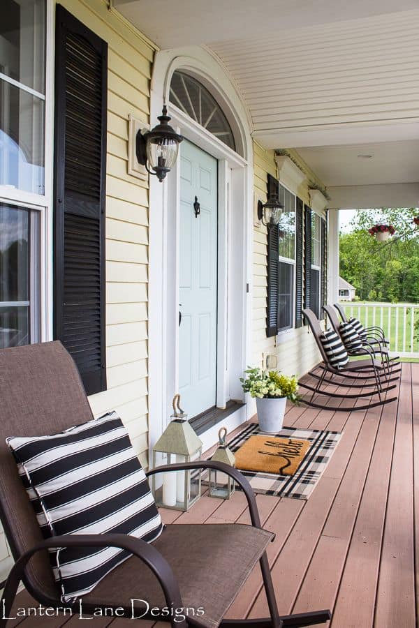 Outdoor Decor Ideas To Boost Your Home's Curb Appeal