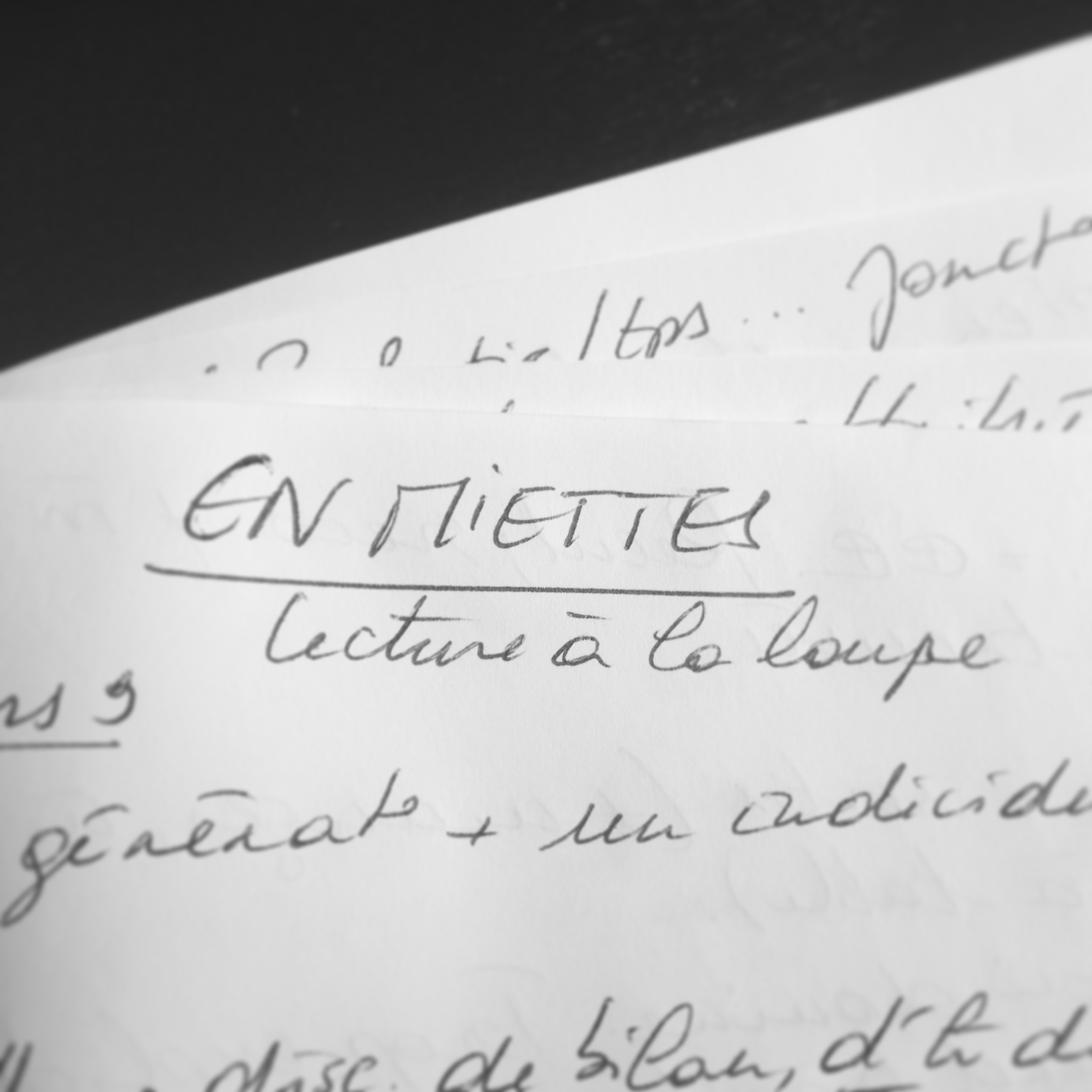 "En miettes", V1 La Parafe