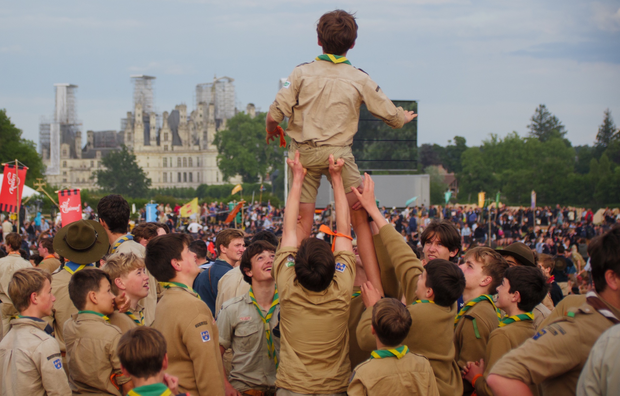 Le rassemblement des Scouts Unitaires de France à Chambord Radio LAPURDI Irratia