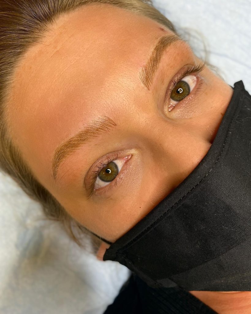 Lash Touch Studio. Eyelash Extensions Classic Natural, Hybrid