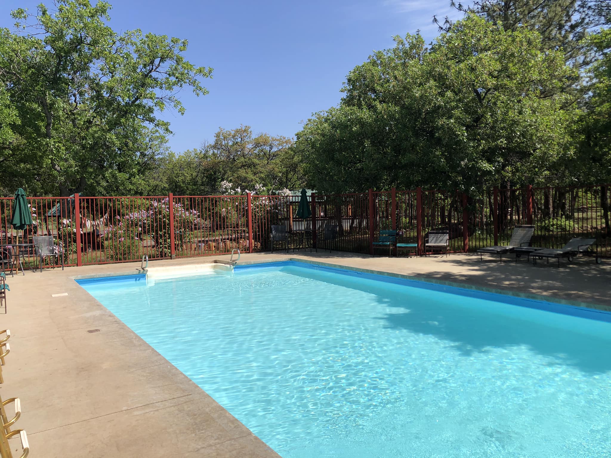 Camping Amenities at Lassen RV Park Campground in McArthur, CA