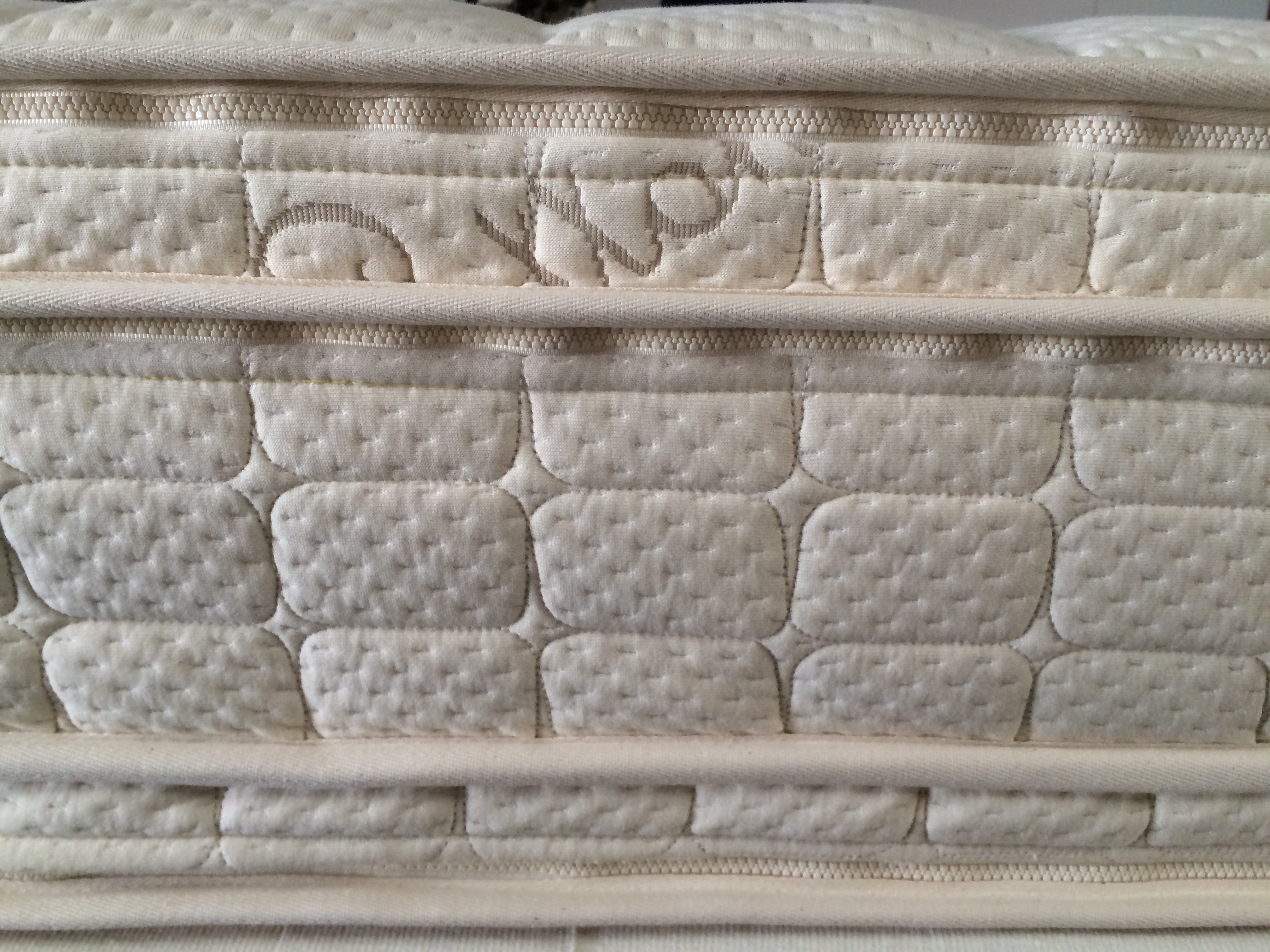 100 Pure Talalay Classic, Natural FAOM PHOENIX Organic Latex Mattresses