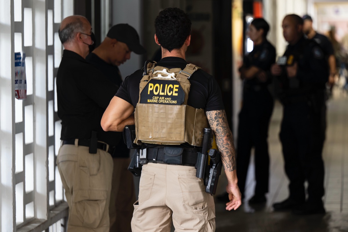 US Agent, Suspected Smuggler Killed Off Puerto Rico Coast Latino Rebels