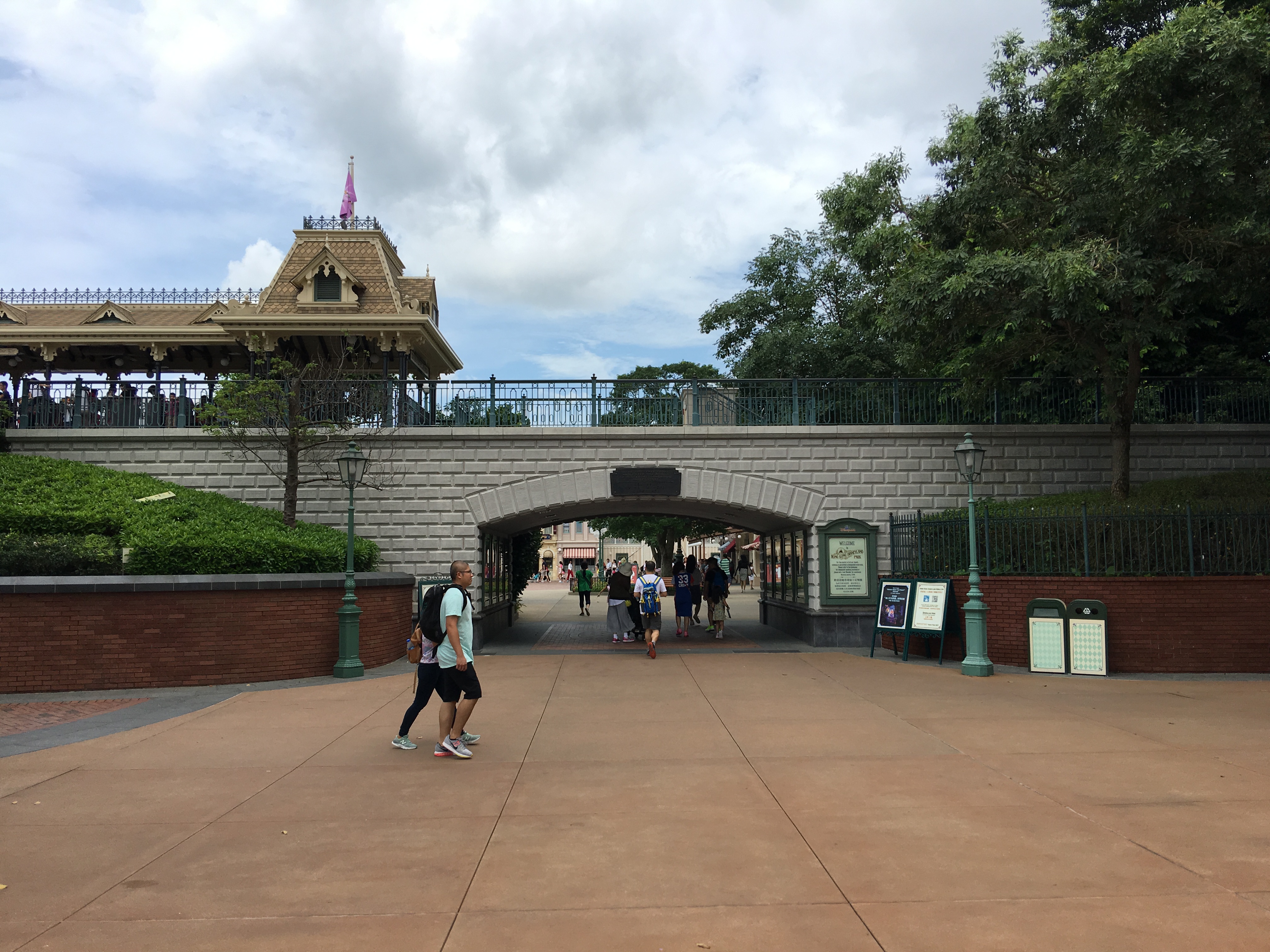 Photo Tour of Hong Kong Disneyland Resort Part 2 Park Entrance