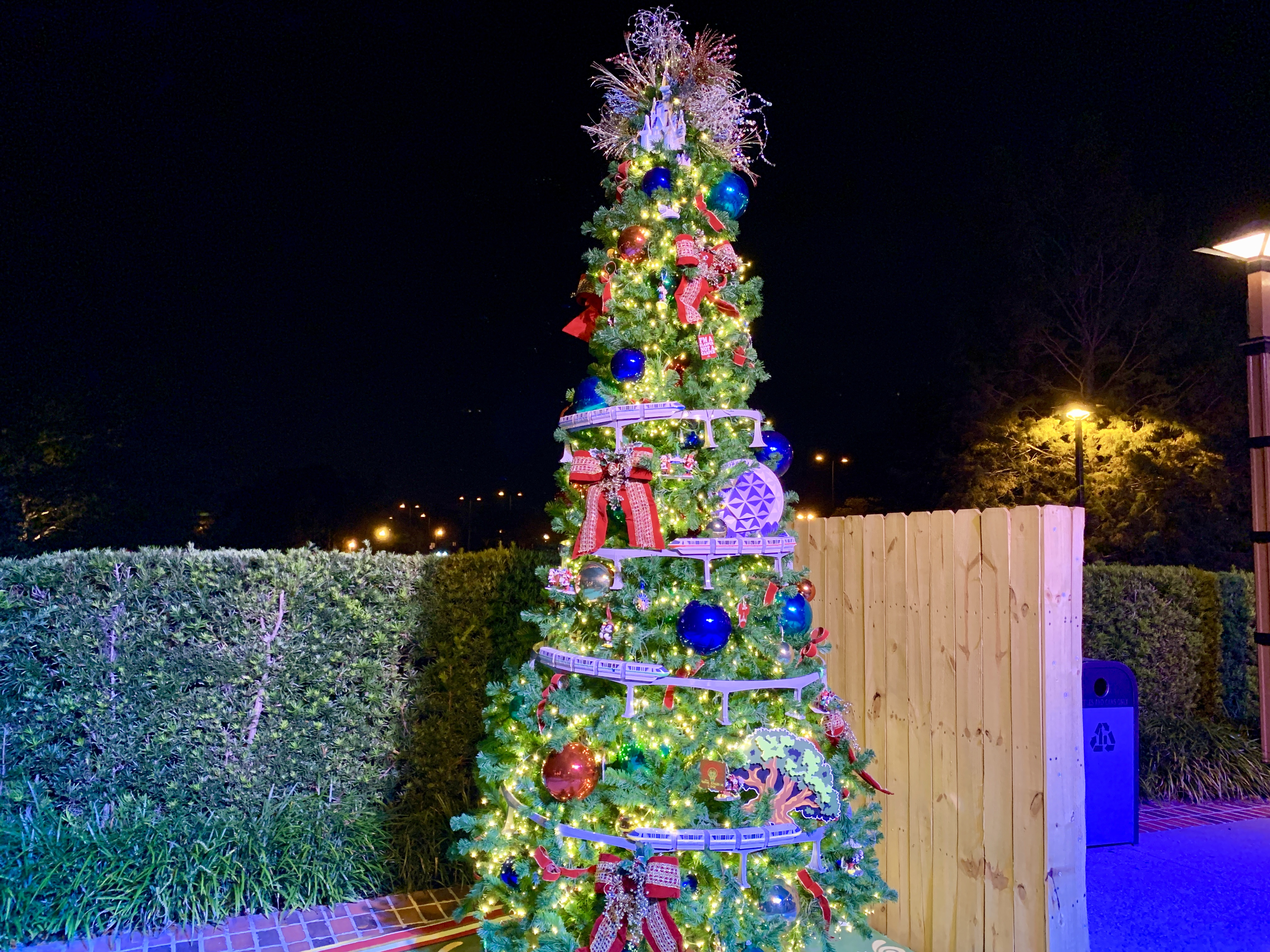Photos Disney Springs 2018 Christmas Tree Trail