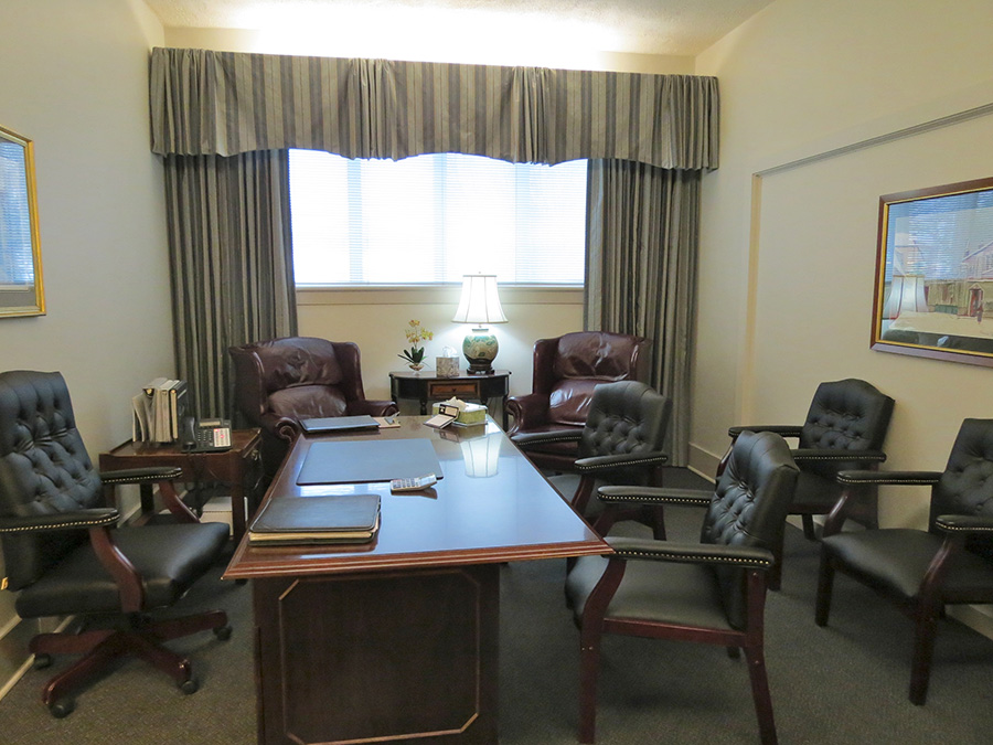 Laughlin Service Funeral Home & Crematory Huntsville, AL Funeral Home