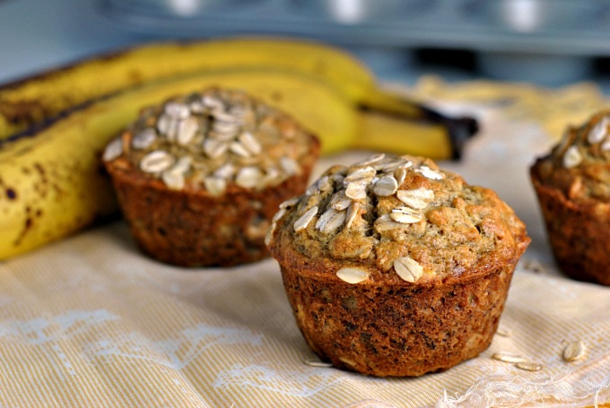 Muffins fitness de plátano y avena receta saludable sin azúcar