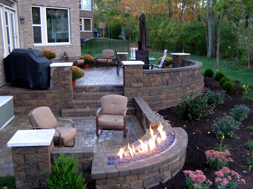 15+ Impressive Raised Patio Ideas to Elevate Your Outdoor Living Space