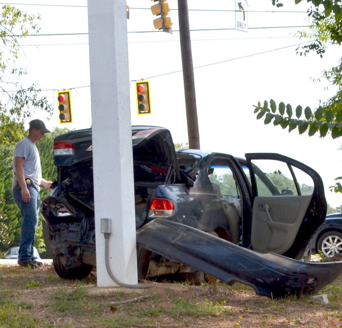 Chase ends in wrecked car, suspects apprehended The Laurens County