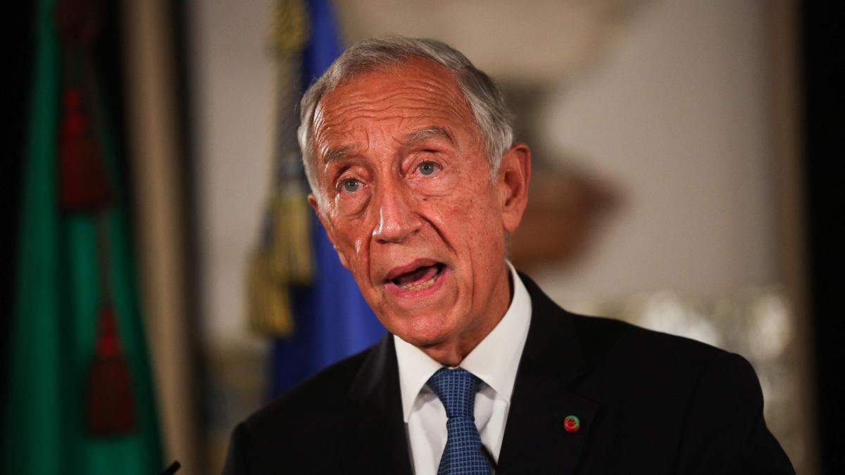 Marcelo Rebelo de Sousa El presidente portugués, obligado a