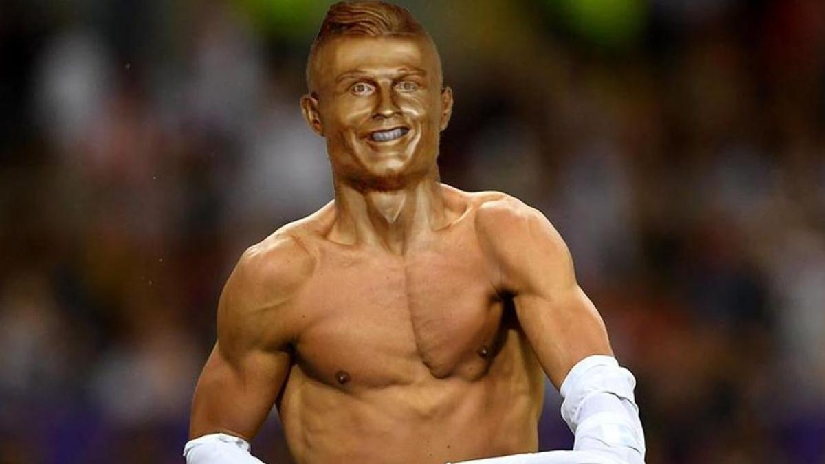 El busto de Cristiano Ronaldo y los mejores memes