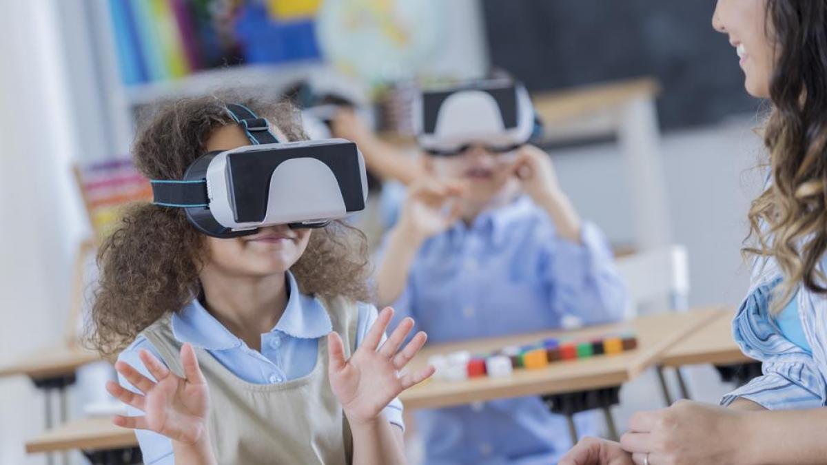 Realidad virtual en clase vivir experiencias en lugar de estudiar con