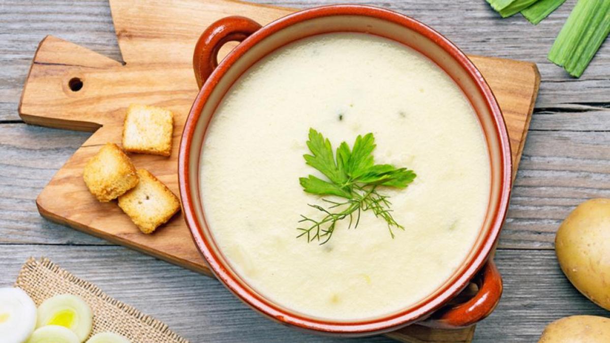 Recetas Vichyssoise, la crema más fresca del verano