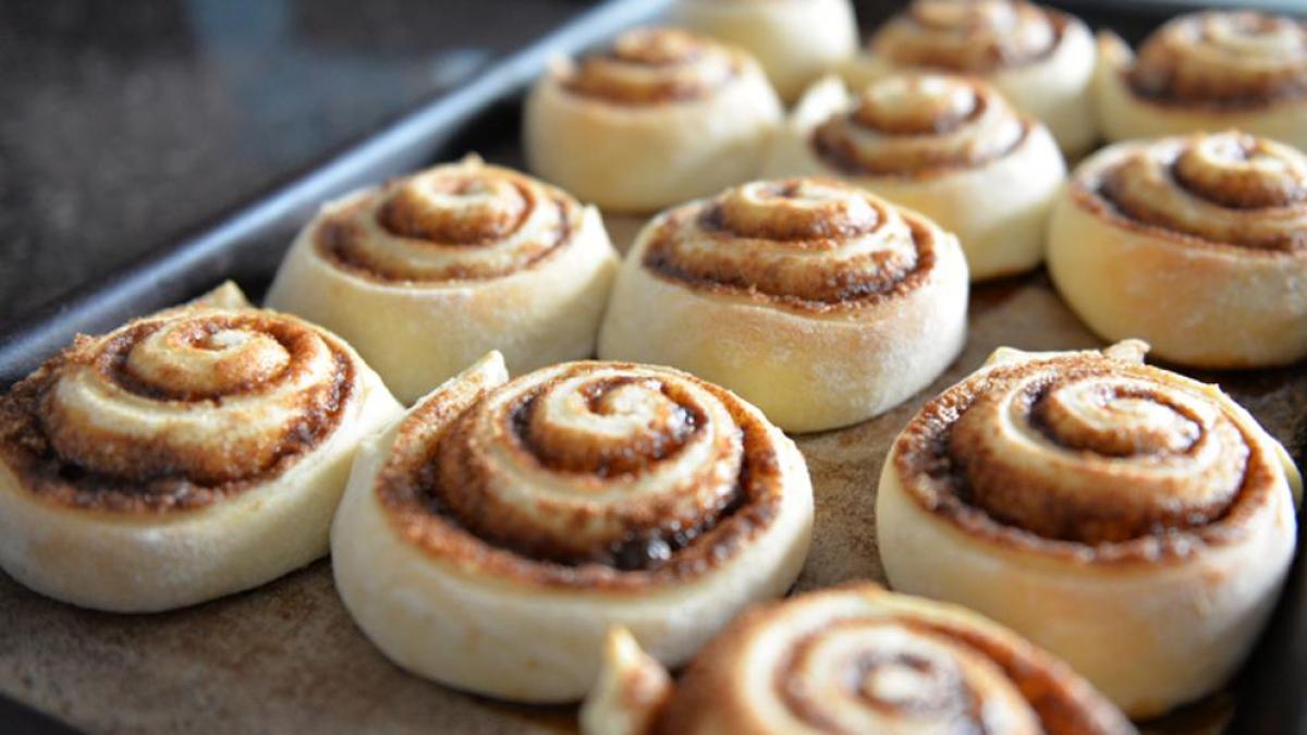 Recetas Cómo hacer unos deliciosos ‘cinnamon rolls’ para desayunar