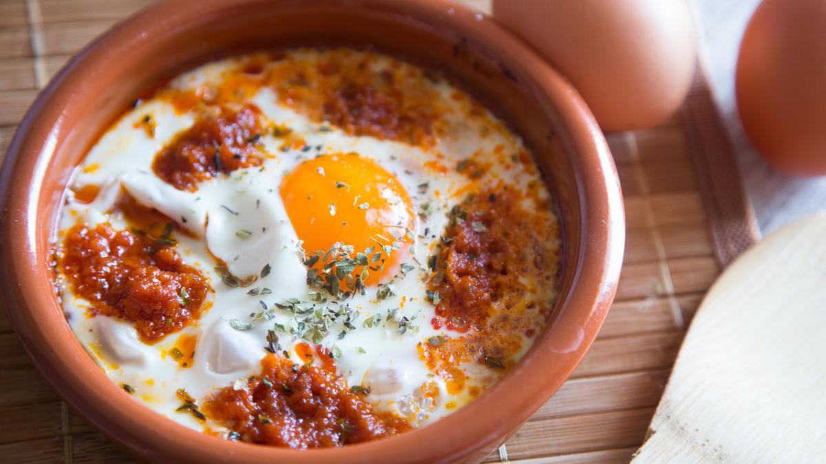 Receta de huevos al horno con sobrasada