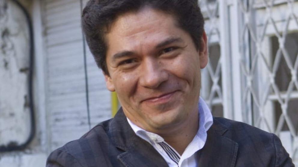 Juan Pablo Villalobos El humor te acerca a la realidad y es un arma