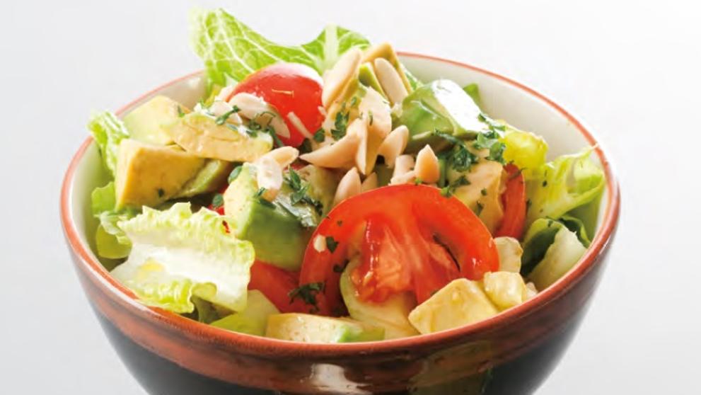Receta vegetariana ensalada de aguacate a la lima
