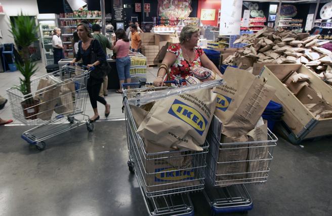 Amazon reta a Ikea con el lanzamiento de dos marcas de muebles propias