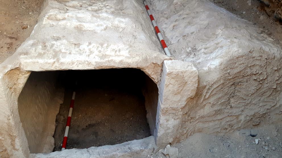 Encontrada una tumba egipcia intacta con todo su ajuar funerario