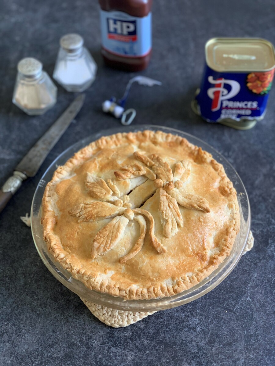 NB: For pasties, cut out circles with a saucer and spoon filling into the middle, before turning over the pastry into a pasty (half-moon) shape and crimping together to form a seal. Brush with egg as above and bake for about 20 to 25 minutes.