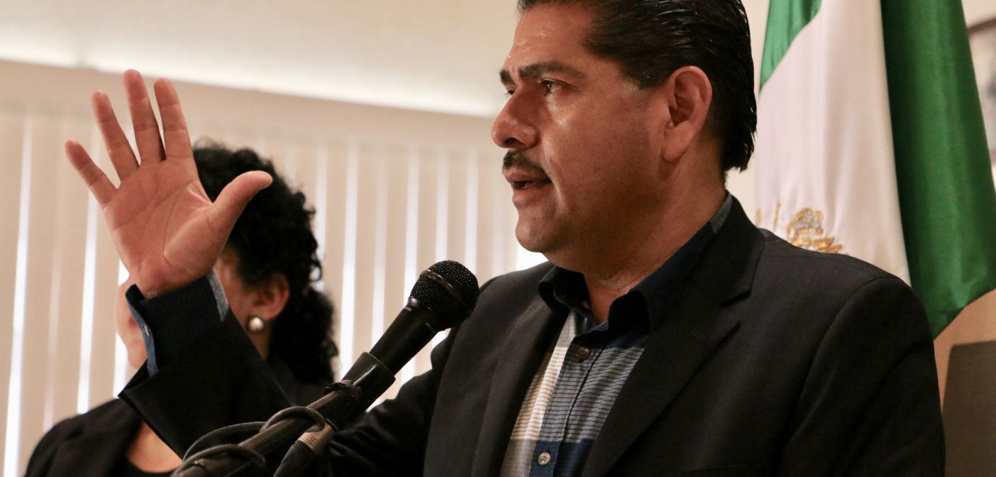 Busca Eduardo Cervantes fortalecer el comercio.