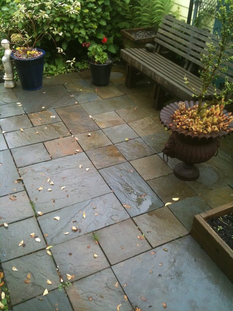 8 Ways to Use Flagstone in Your Landscaping LawnStarter