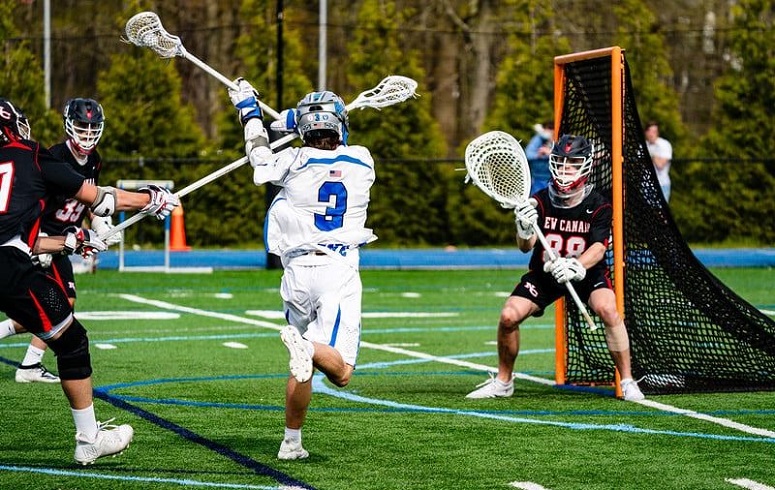 CONNECTICUT: Darien, Staples, Ridgefield top early watch list