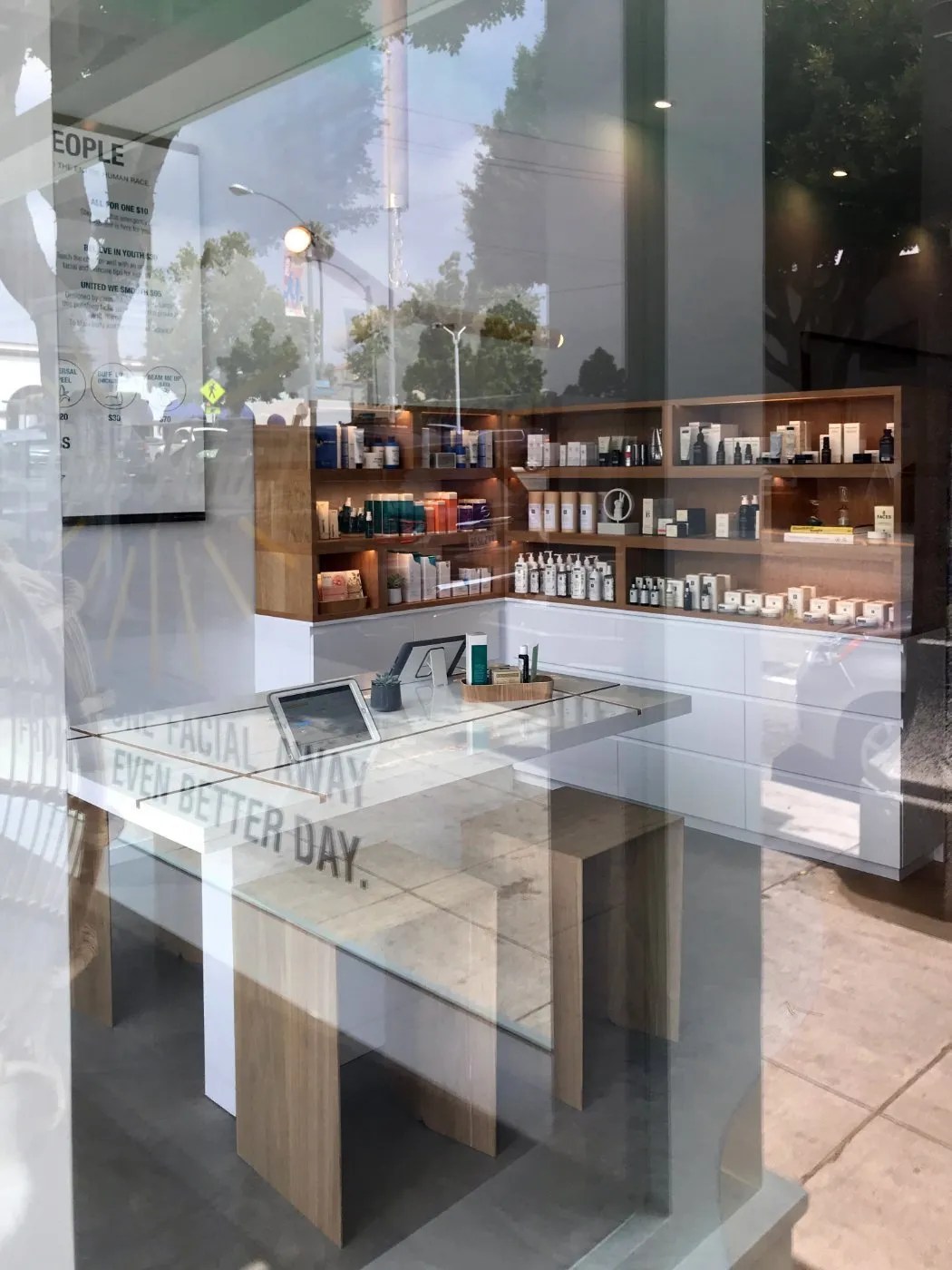 Face Haus S.M. — ldwandco