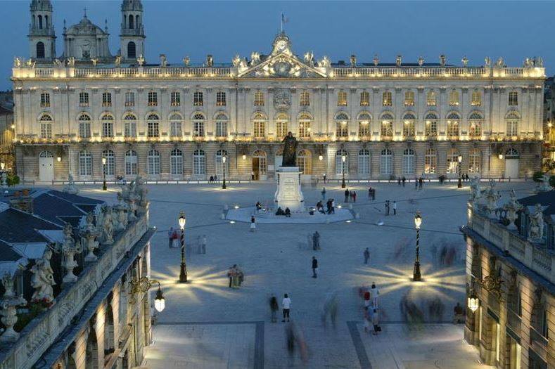 Le top 10 des plus belles places au monde... la place Stanislas 4ème Le Lorrain