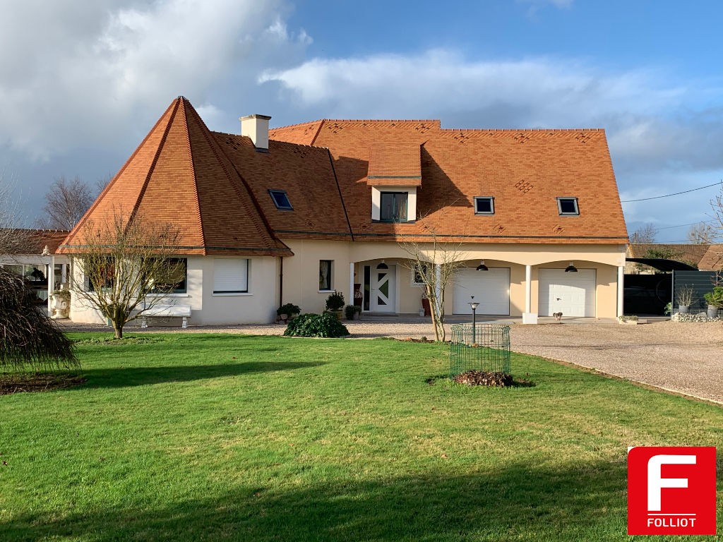 Vente Maison à VillersBocage 9 pièces 345m² 547 000€ sur Le Partenaire