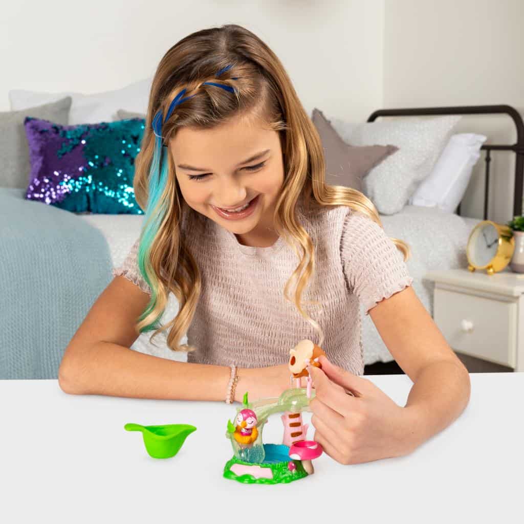 Hatchimals Colleggtibles Water Slide Playset, Mixed Colours Le3ab Store