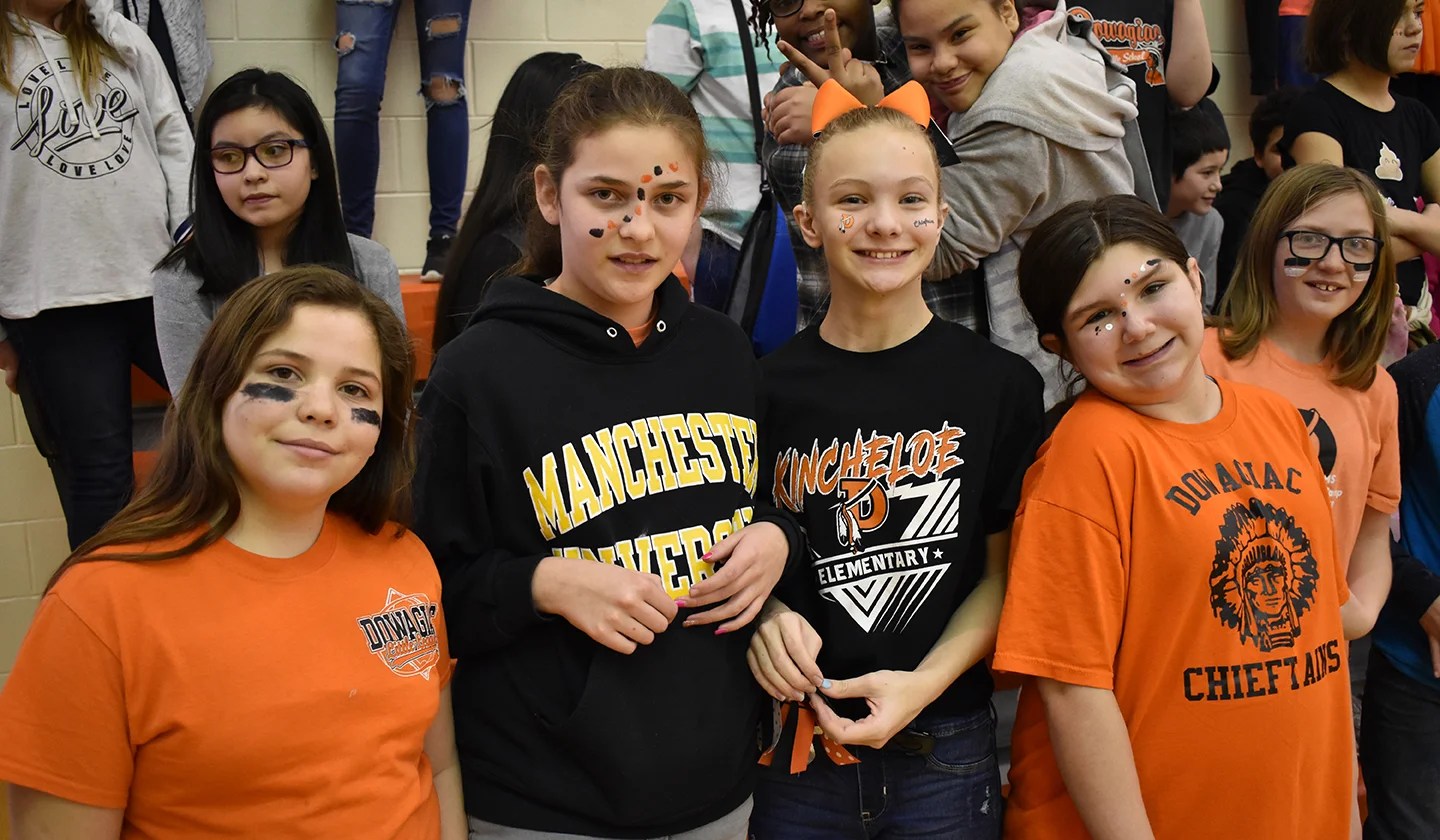 Dowagiac Middle School students show off school spirit Photo story