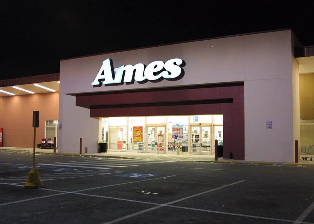 Defunct Stores That No Longer Exist 2024