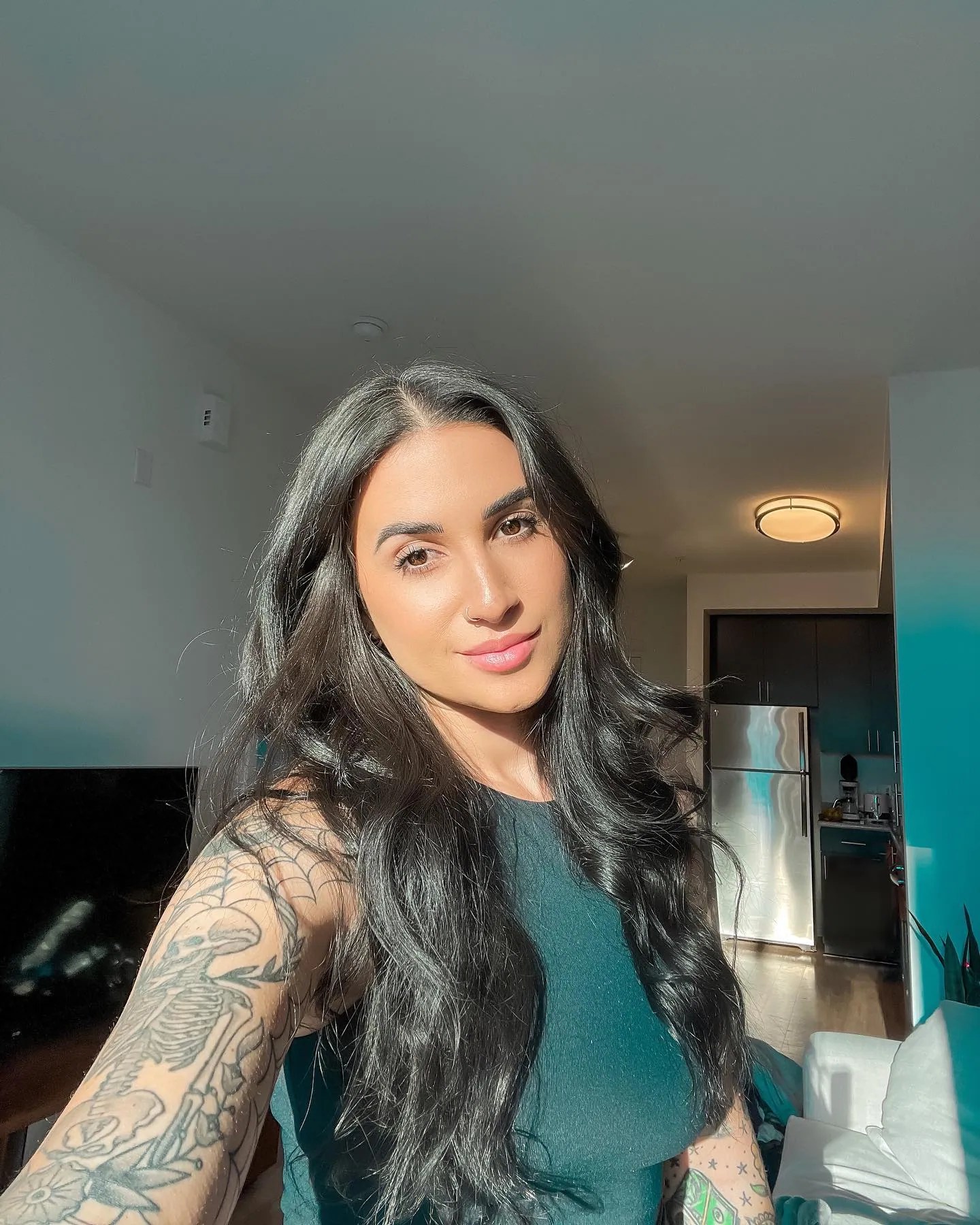 Content Creator Alanah Cole - Age, Education, Family, Boyfriend, Size, Net Worth - Celebrities