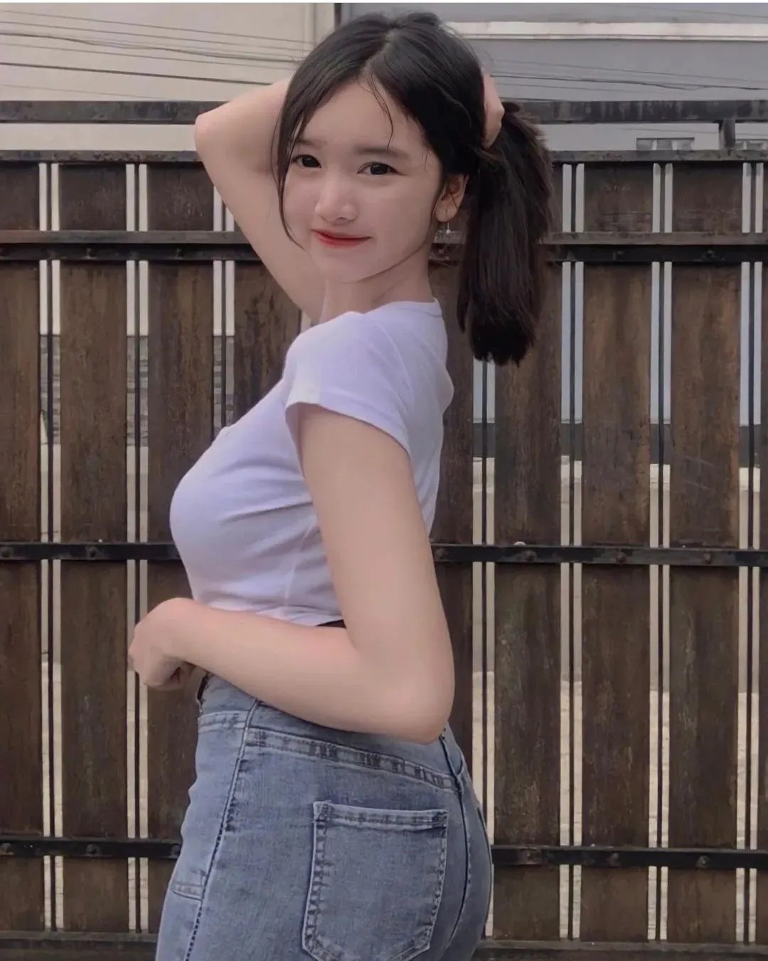 Arachu Pramuka: Indonesian Influencer Shaping Social Media Trends