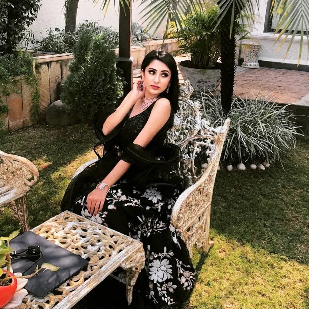 Nidhi Pandit – Age, Education, Career, Boyfriend, Net Worth - LeaksTime.com