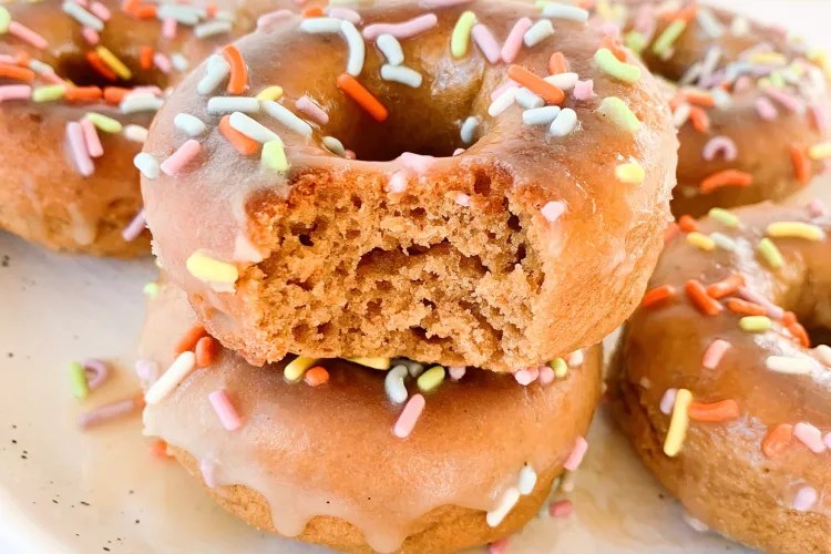 Do Donuts Have Dairy? Dairy Content of Your Favorite Donuts