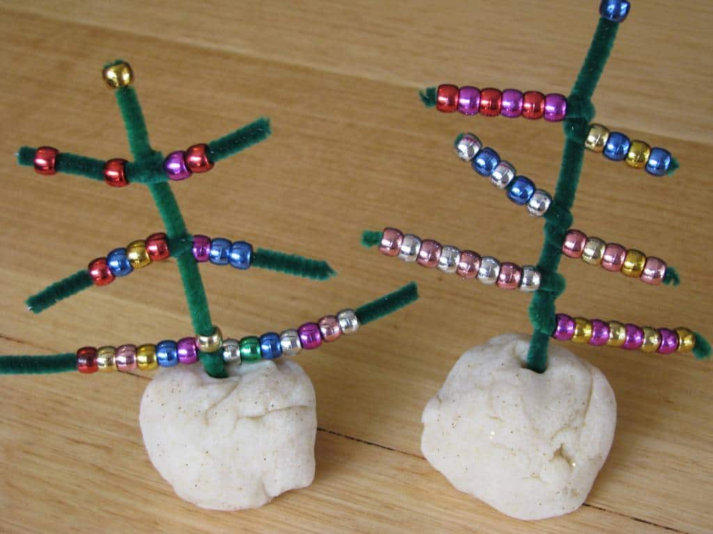 Pipe Cleaner and Bead Christmas Trees Learning 4 Kids