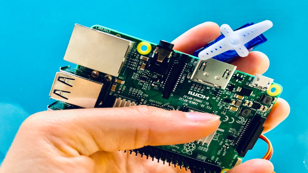 How to Control a Servo with Raspberry Pi Learn Robotics