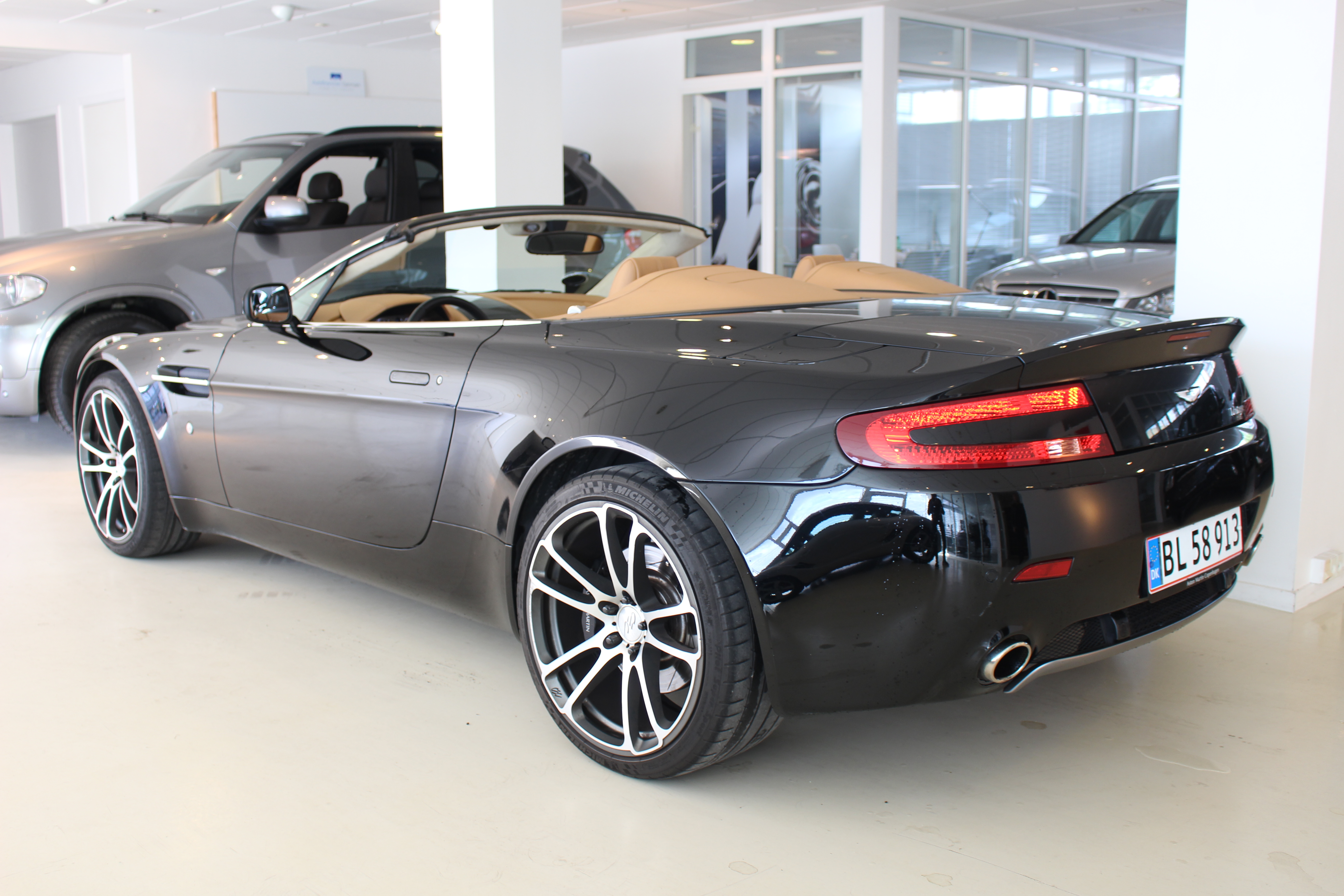 Aston Martin Vantage V8 Roadster 4,3 Lease Danmark