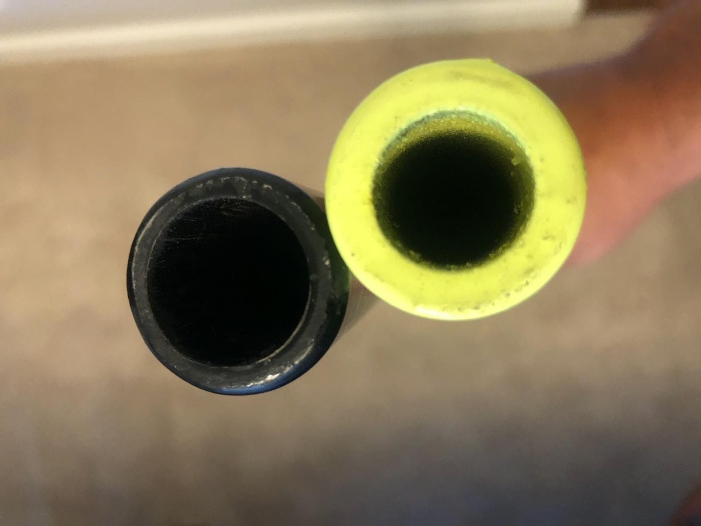 Leatherhead Reduces weight of it's New York Hook Leatherhead Tools