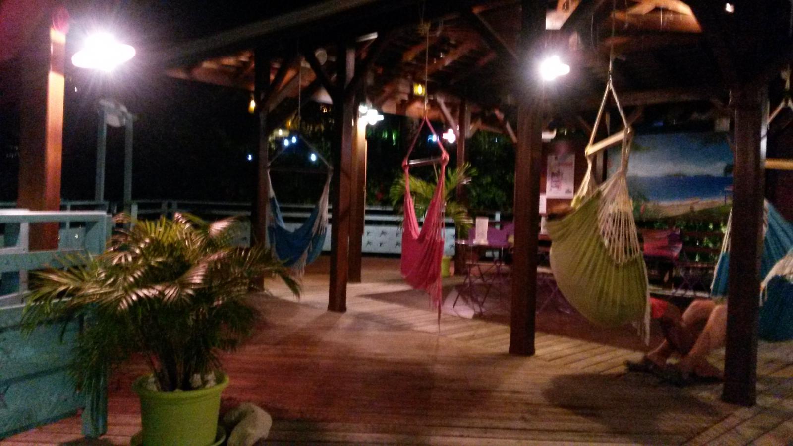 LES RESTAURANTS A SAINTE ANNE EN GUADELOUPE Le lagon Bleu