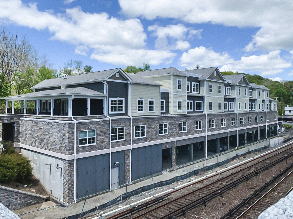 Point and Ravine Apartments Lechase Construction