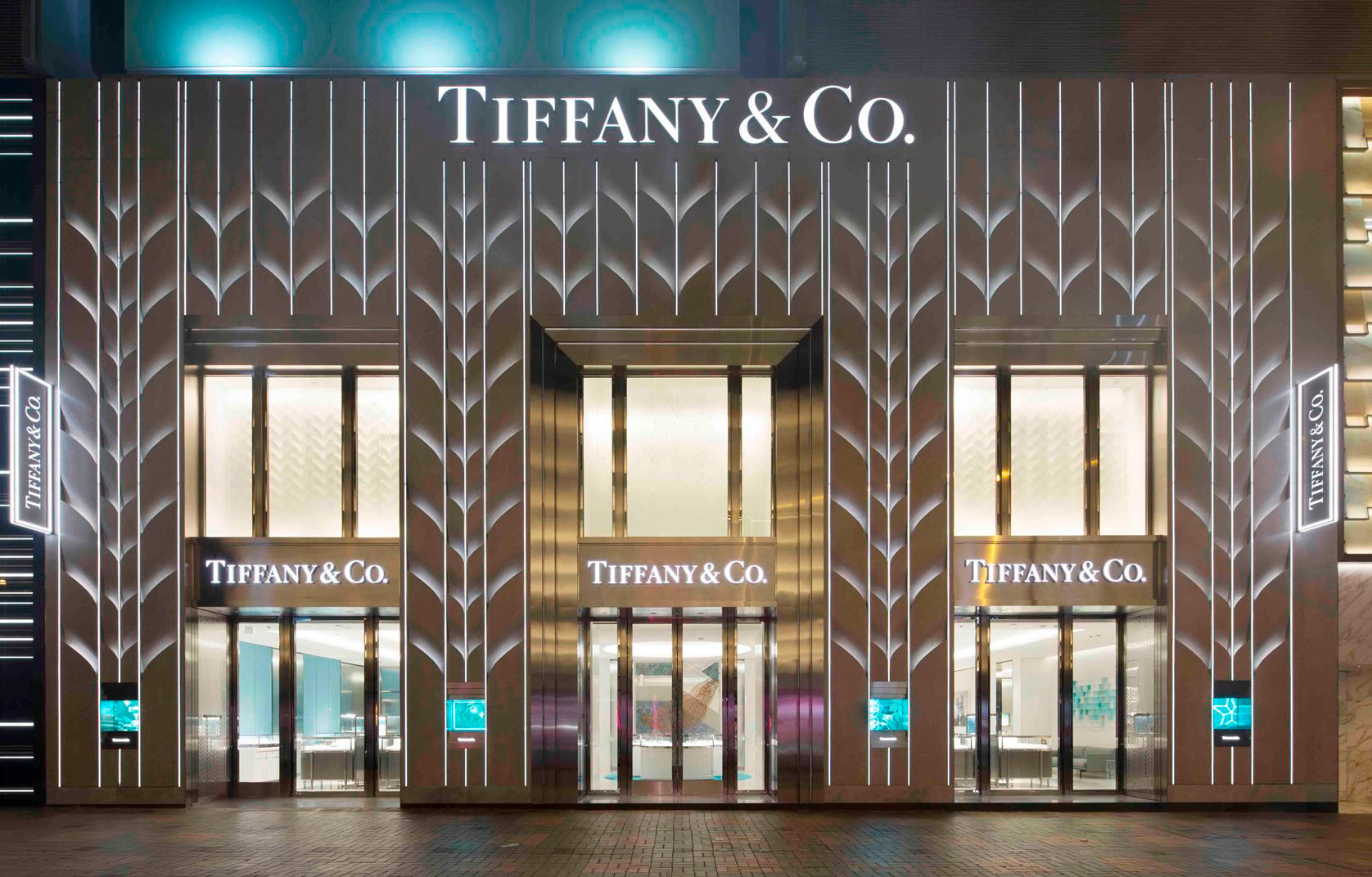 Tiffany store LED Linear™