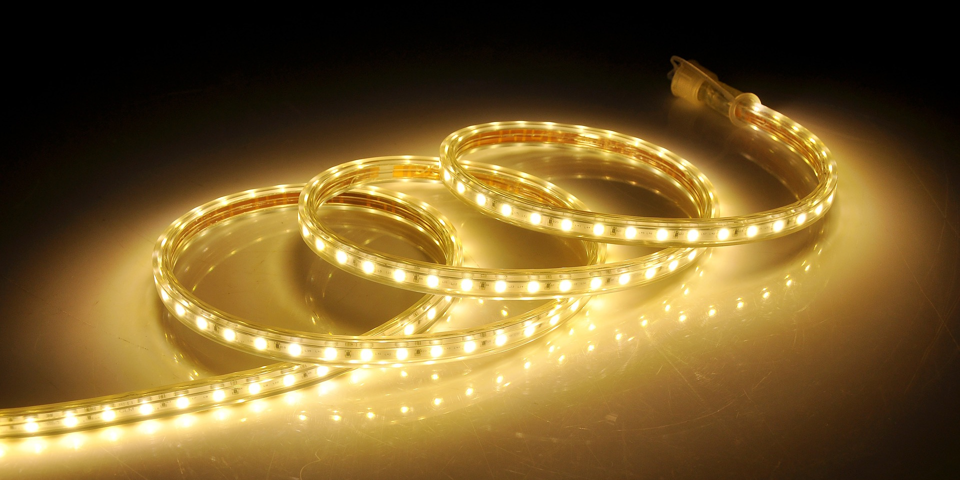 How to Cut Govee LED Lights and Connect Them Together? LEDwatcher