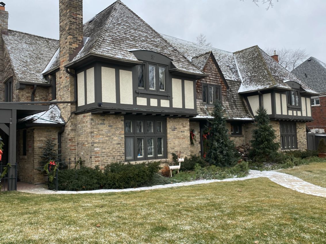 Chaplin Estates Leeanne Weld