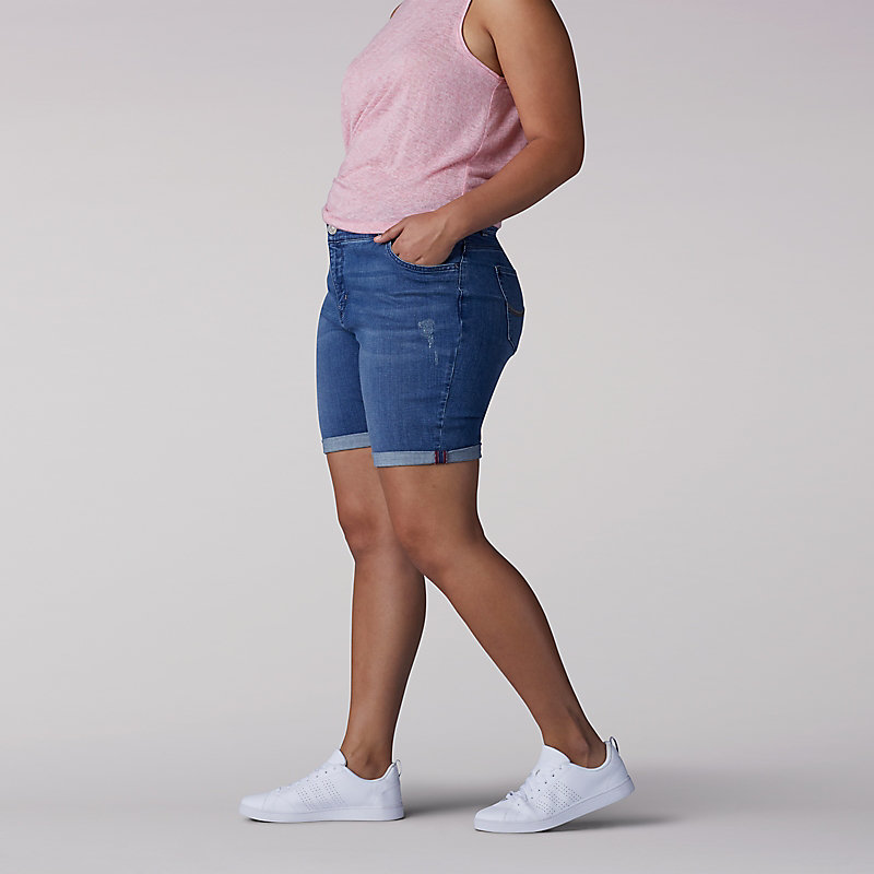 Modern Series Total Freedom Cocoa Bermuda Short Plus Lee