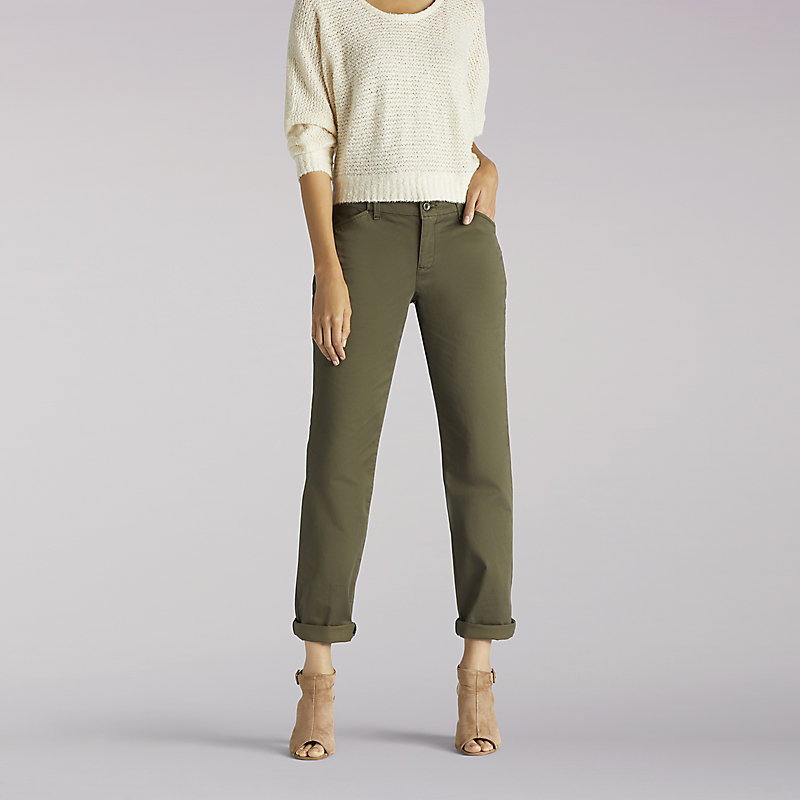 Regular Fit Slim Leg Chino Pant Petite Lee